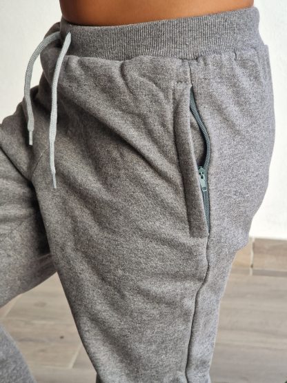 Calça com fecho no bolso - Image 2